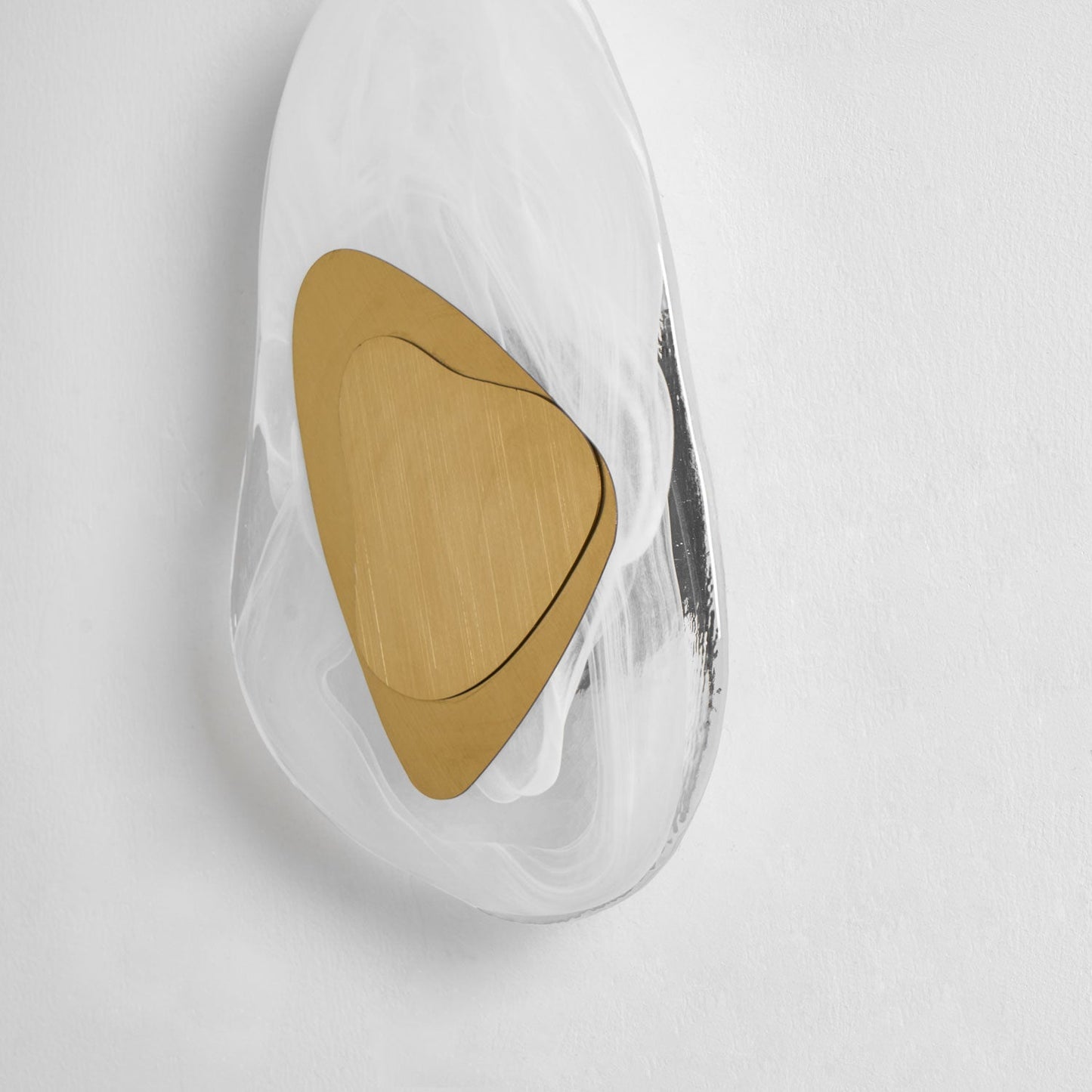 DC1725 Professional Wall Lamp with Adjustable Brightness & Modern Desi