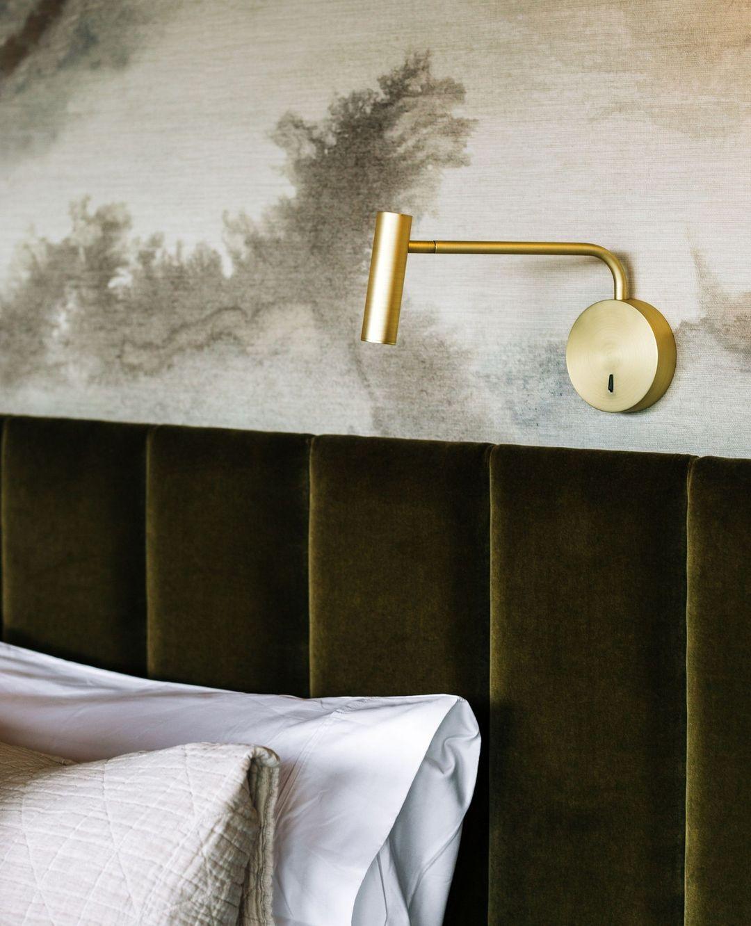 Minimalist Disc LED Wall Sconce - Energy Efficient, Adjustable Brightn