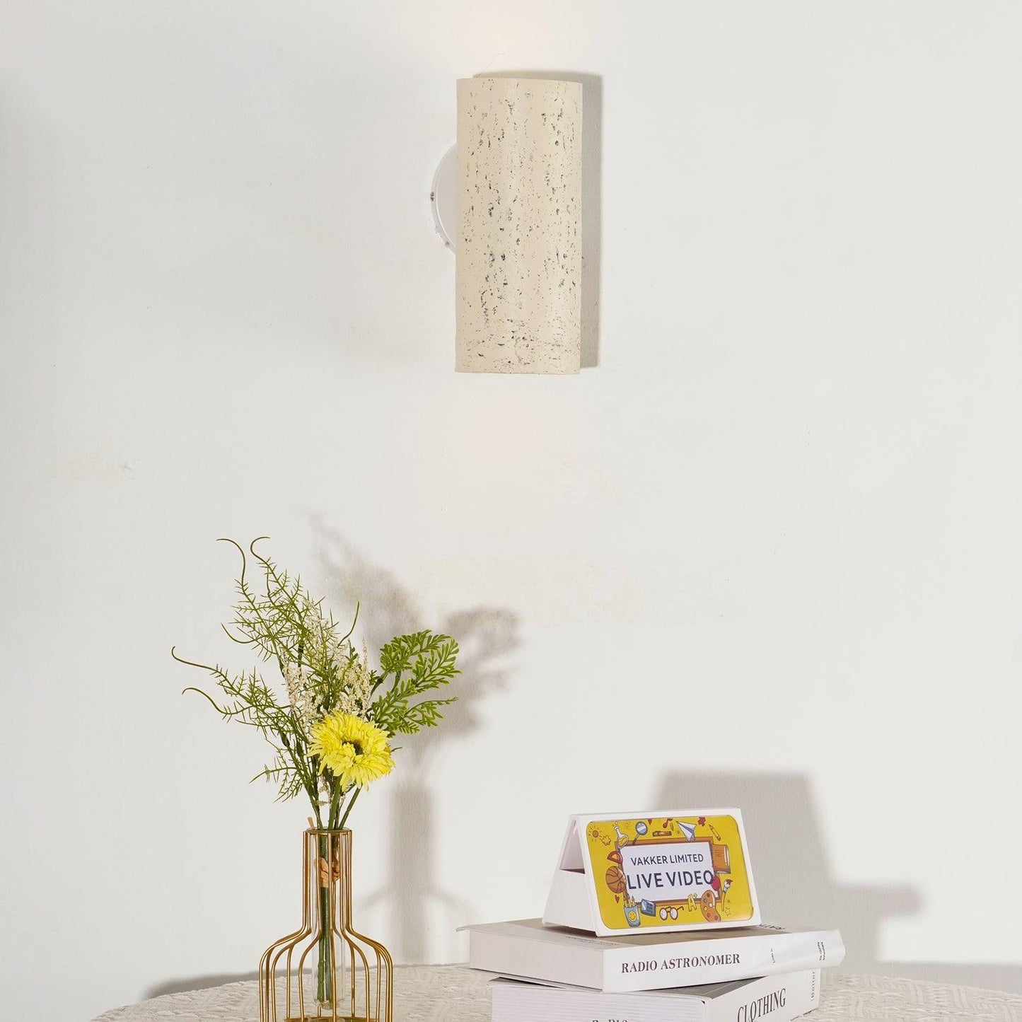 Hans Wall Lamp - Adjustable Arm, Energy-Efficient LED Lighting