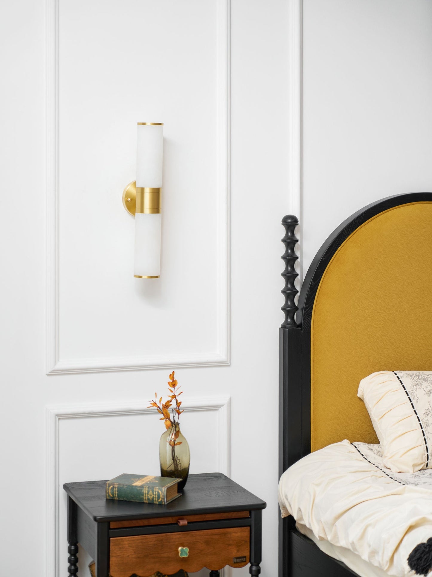 Alabaster Wall Lamp - Elegant Design with Soft Glow & Adjustable Angle