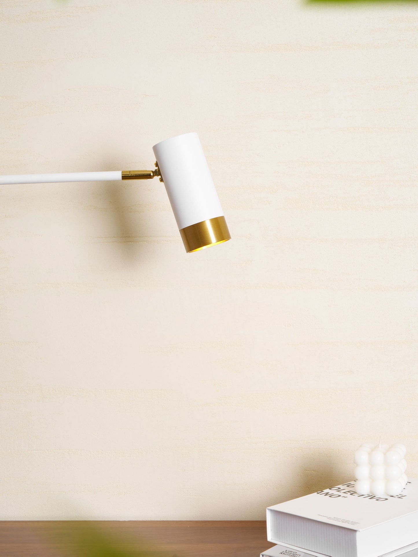 Ridge Arm Wall Lamp - Adjustable Angle & Energy-Efficient LED Lighting