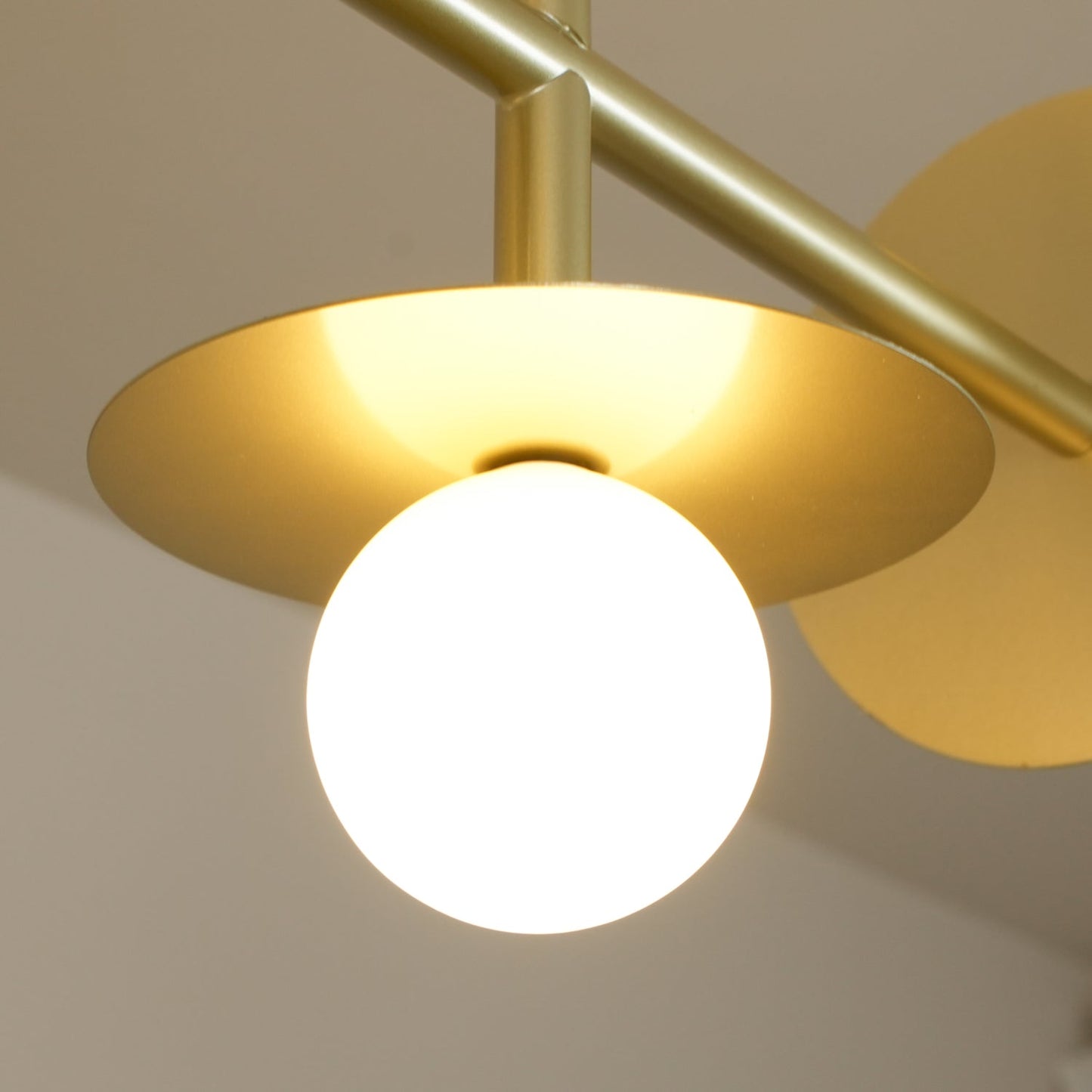 Strada Chandelier - Elegant Lighting Fixture with Adjustable Height &