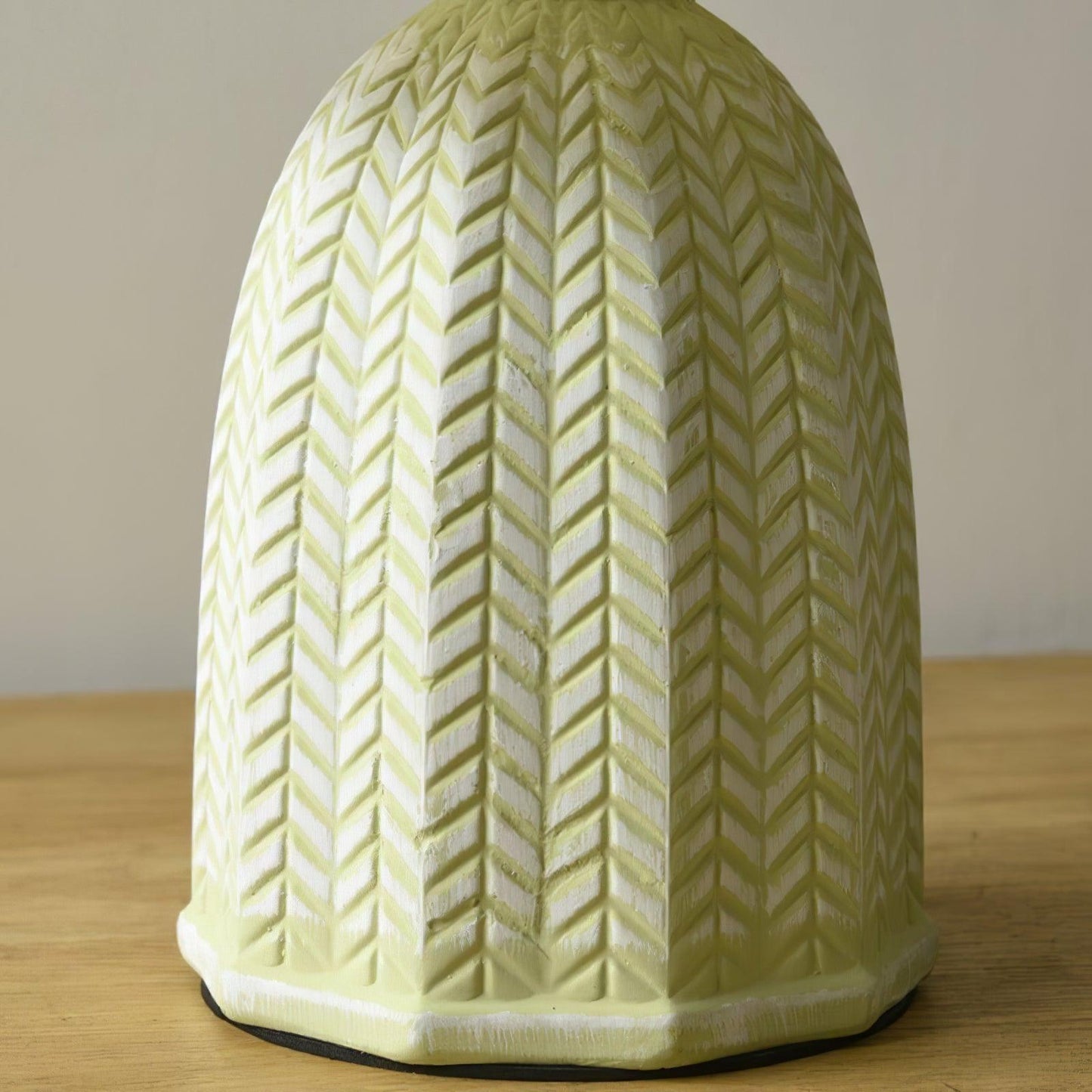 Elegant Vintage Pleated Table Lamp with Adjustable Brightness and Soft