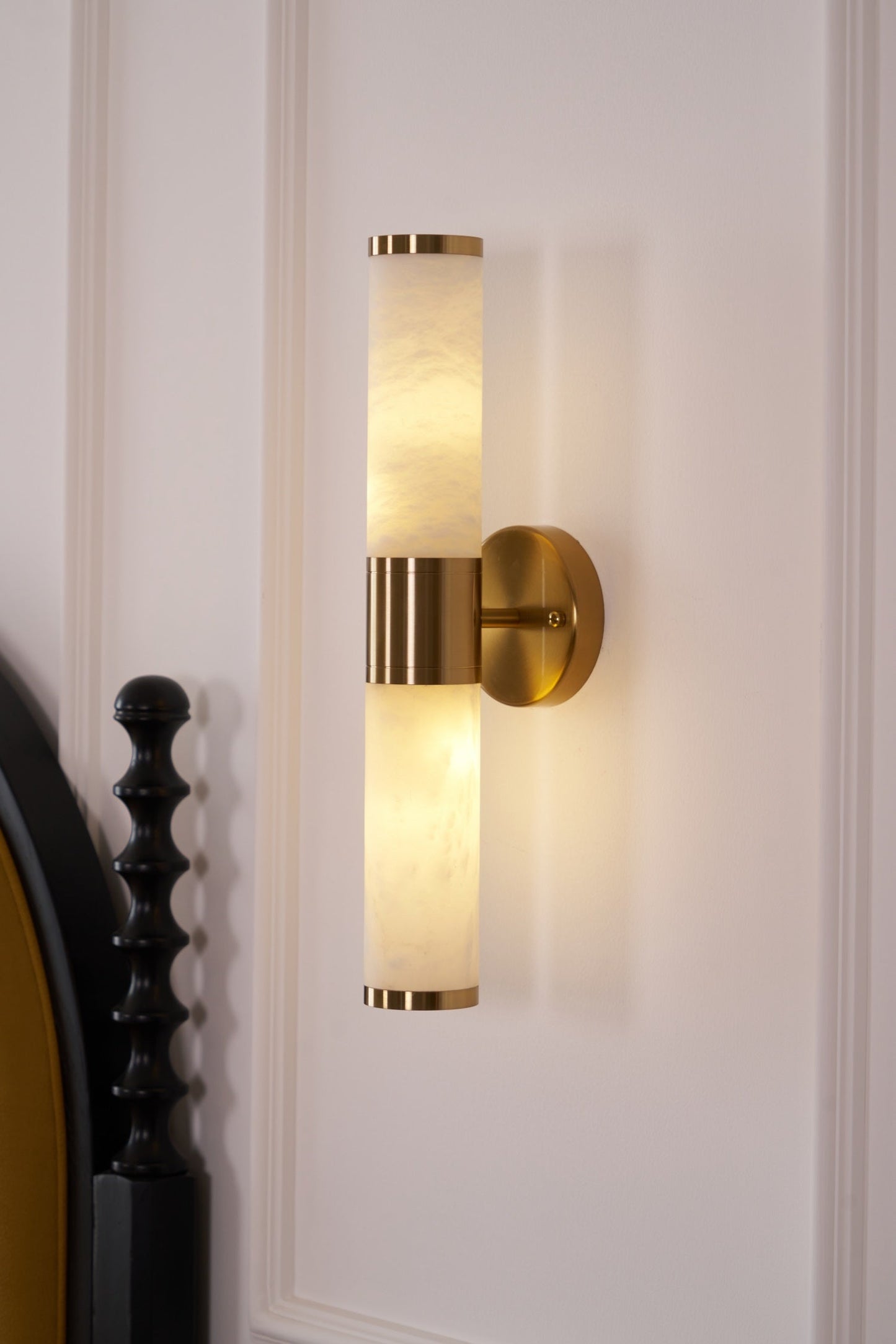Alabaster Wall Lamp - Elegant Design with Soft Glow & Adjustable Angle