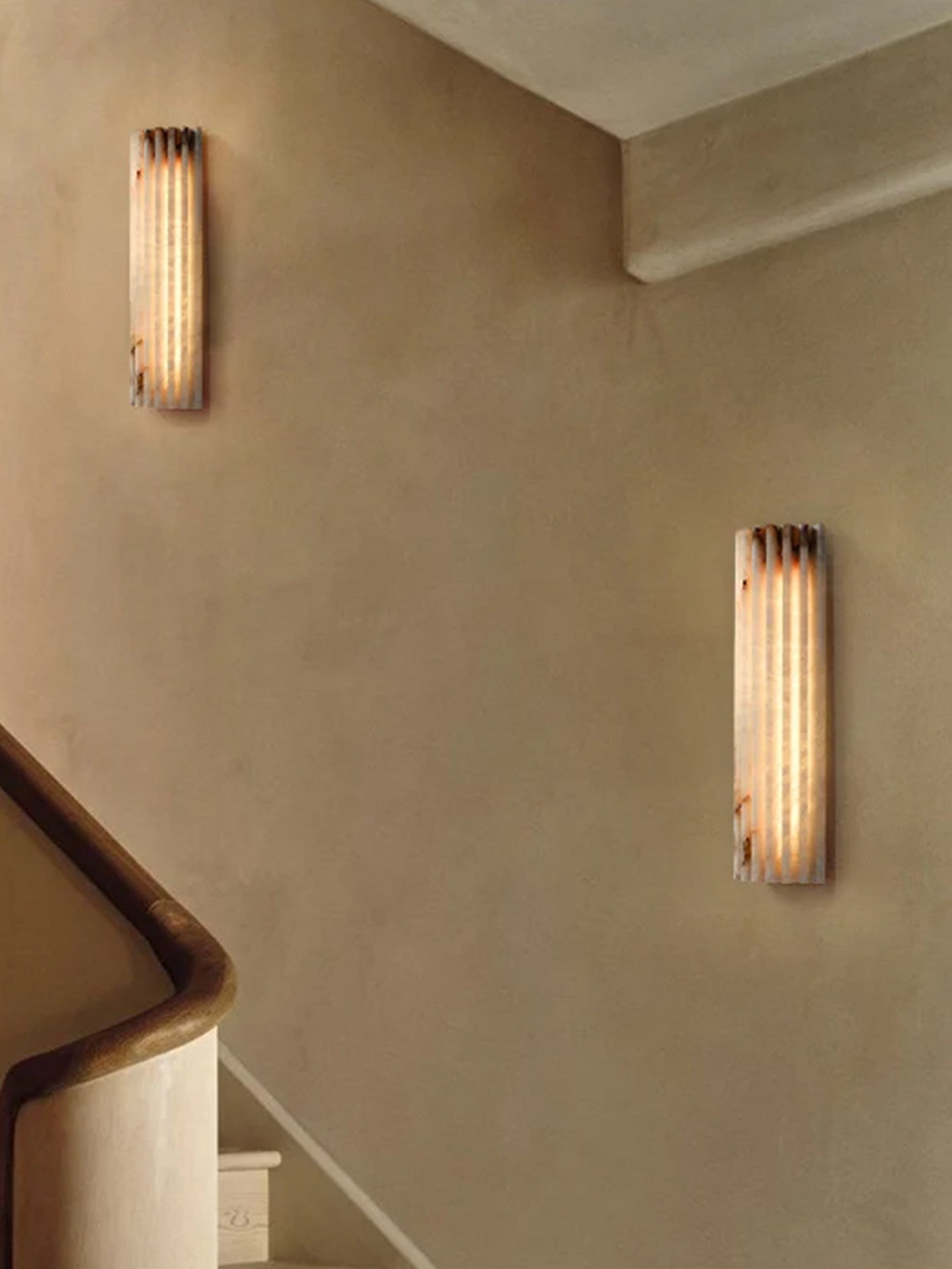 Alabaster Wall Light - Elegant Design, Adjustable Brightness