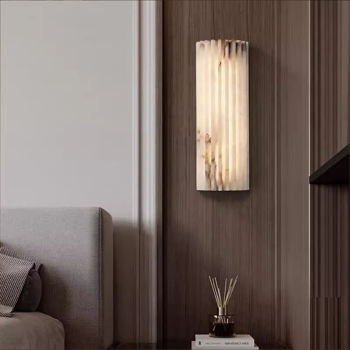 Alabaster Wall Light - Elegant Design, Adjustable Brightness