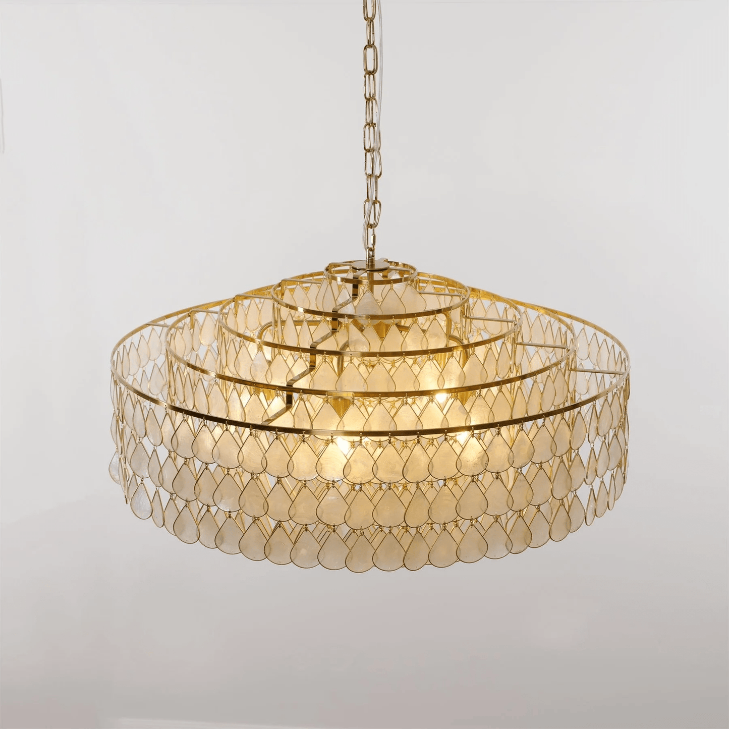 Elegant Teardrop Shell Chandelier - Dimmable, Adjustable Height