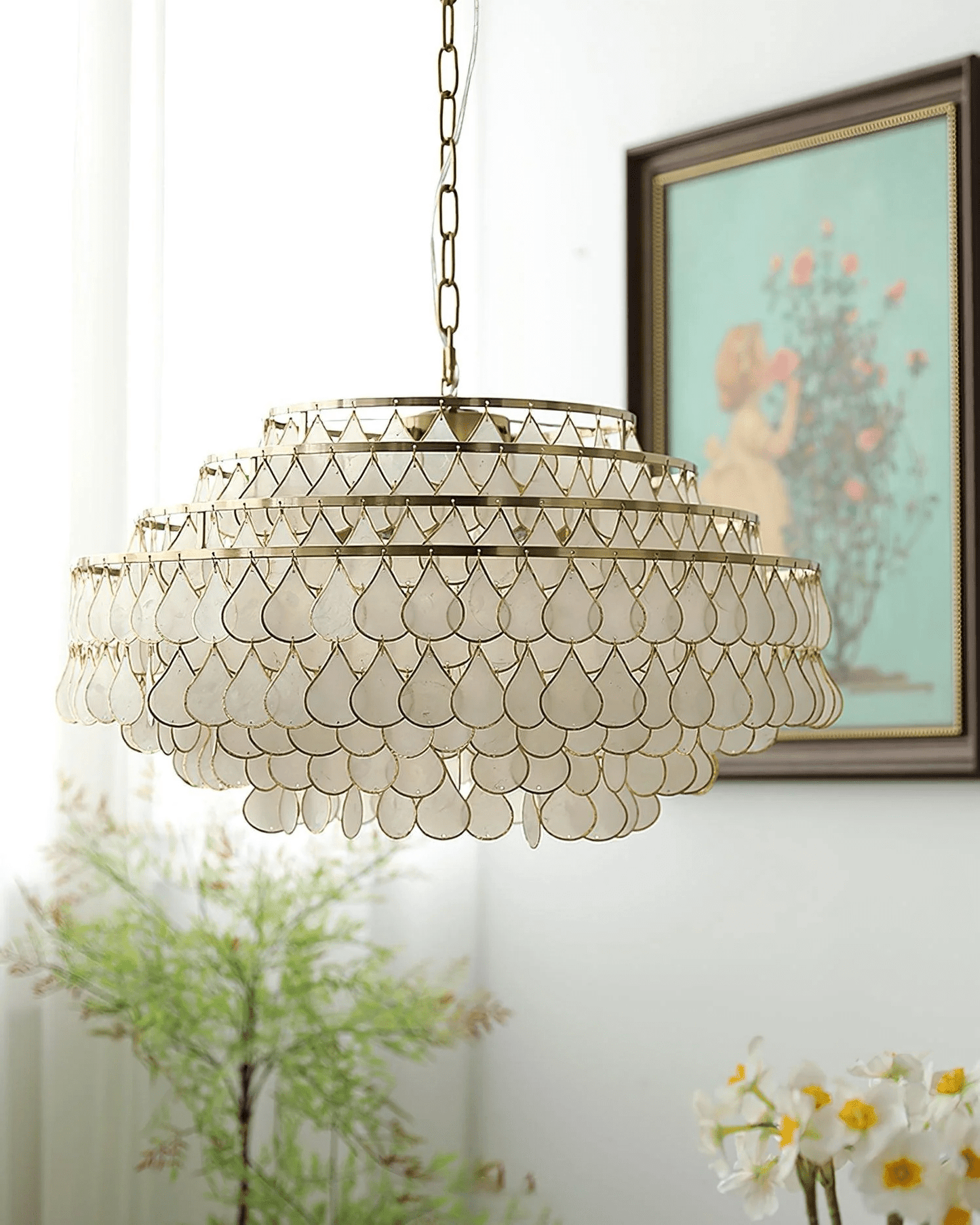 Elegant Teardrop Shell Chandelier - Dimmable, Adjustable Height