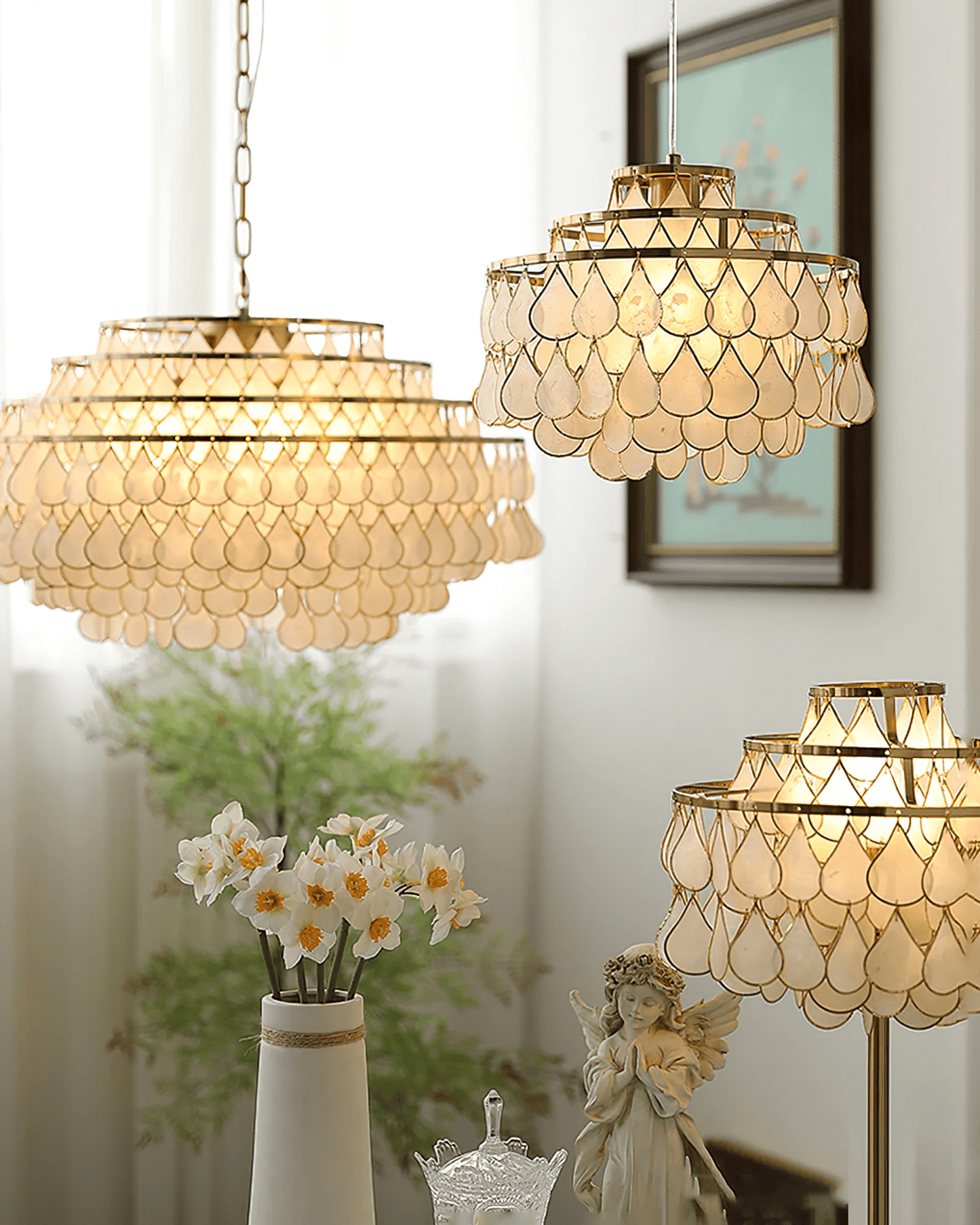 Elegant Teardrop Shell Chandelier - Dimmable, Adjustable Height