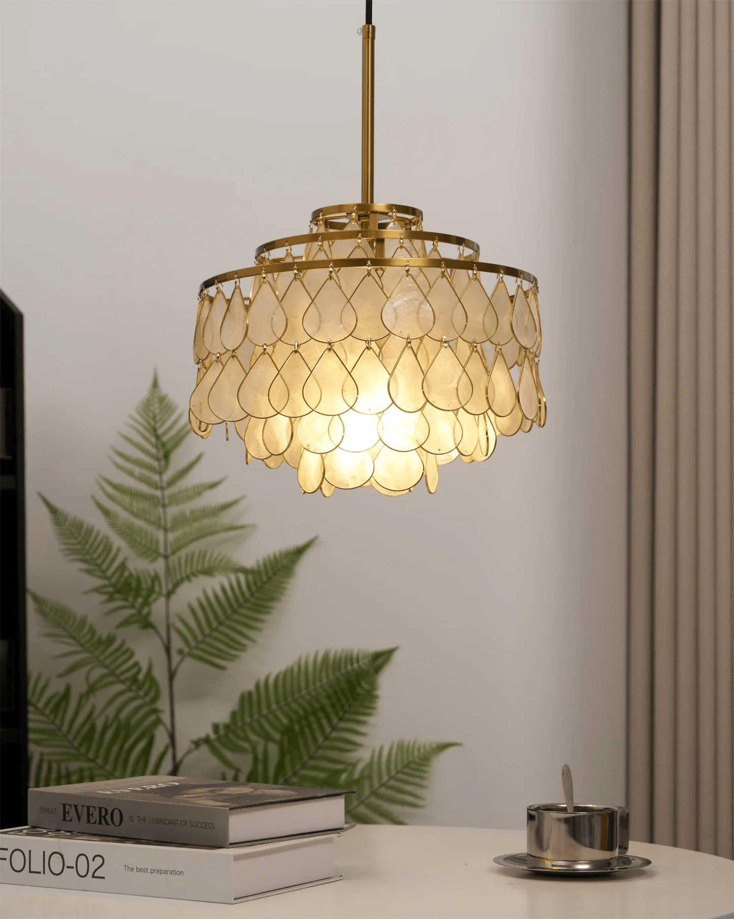 Elegant Teardrop Shell Chandelier - Dimmable, Adjustable Height