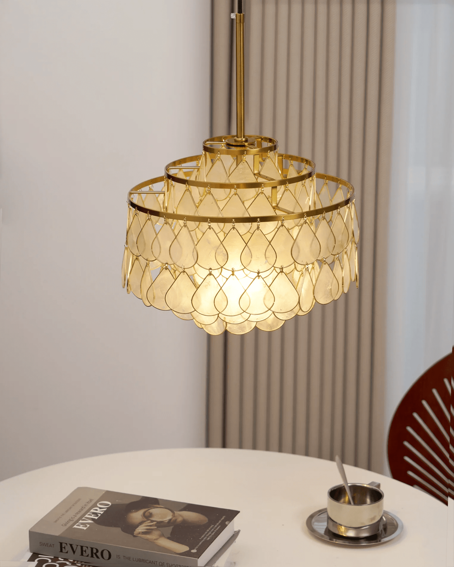Elegant Teardrop Shell Chandelier - Dimmable, Adjustable Height