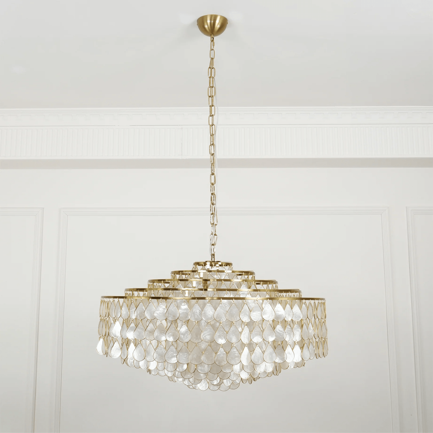 Elegant Teardrop Shell Chandelier - Dimmable, Adjustable Height