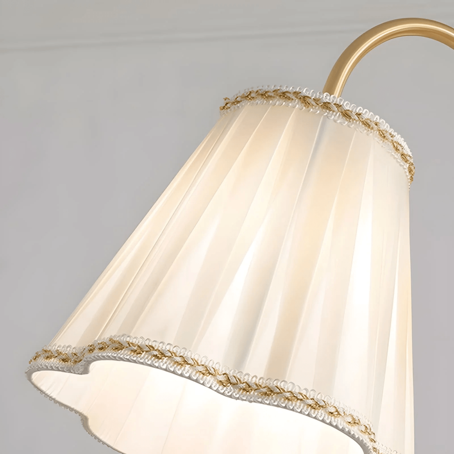 Bellora Bloom Crystal Chandelier - Elegant Design with Adjustable Heig