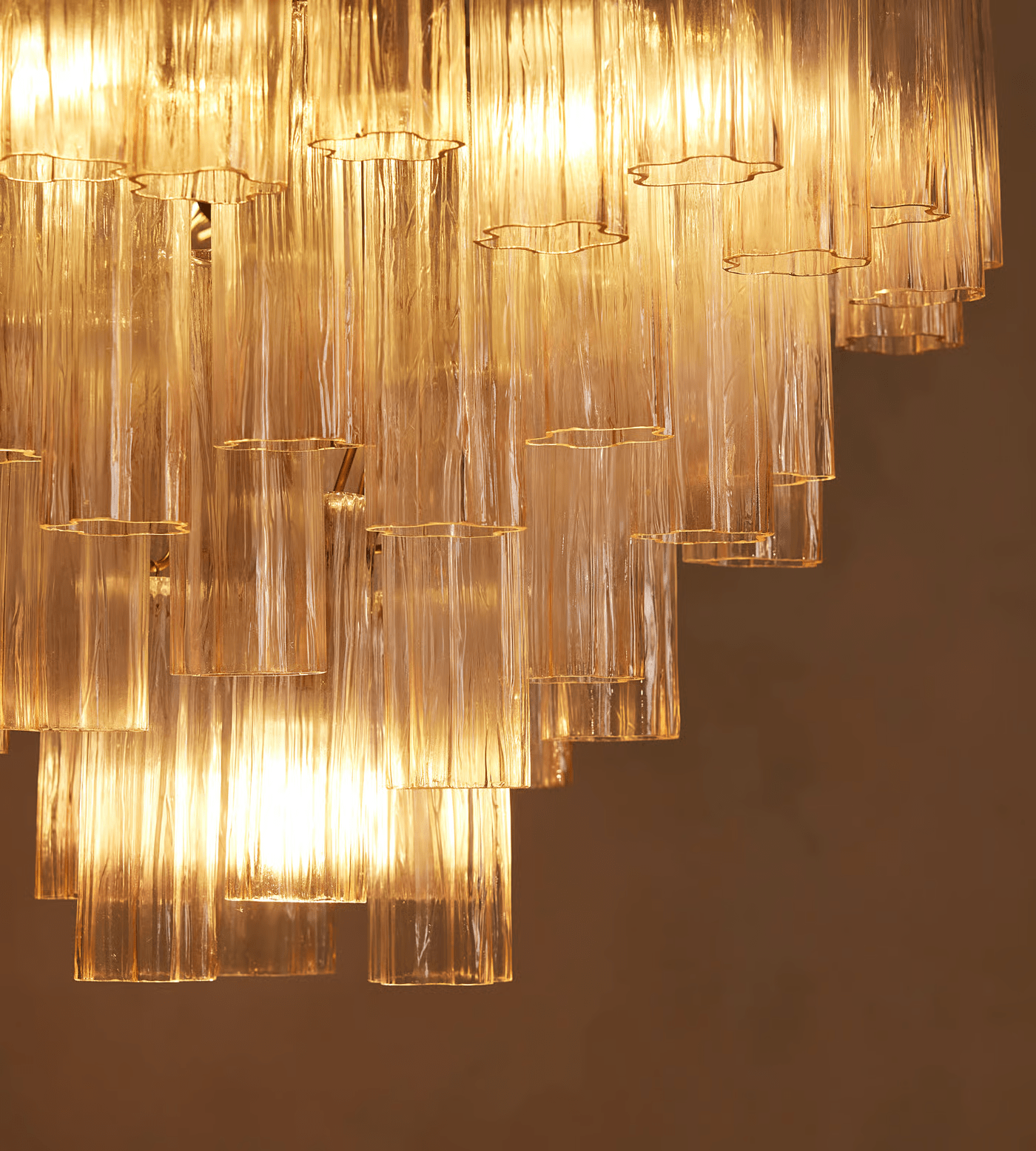 Chiara Chandelier - Elegant Crystal Design with Adjustable Height