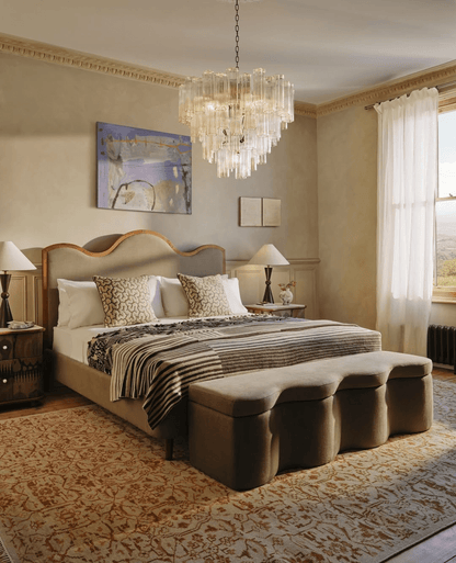 Chiara Chandelier - Elegant Crystal Design with Adjustable Height