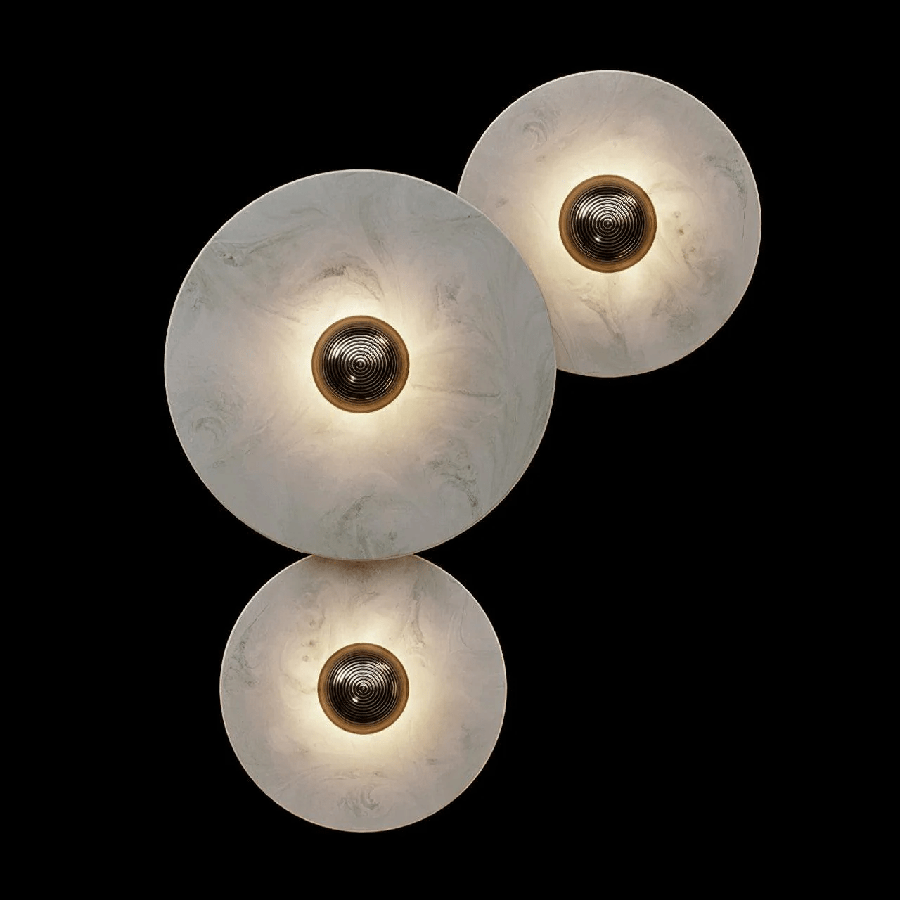 Nayra Alabaster Wall Lamp - Elegant Design with Adjustable Light Direc