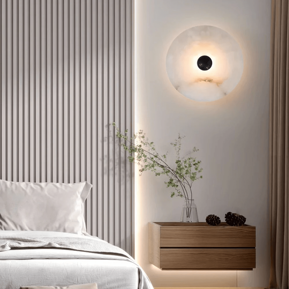 Nayra Alabaster Wall Lamp - Elegant Design with Adjustable Light Direc