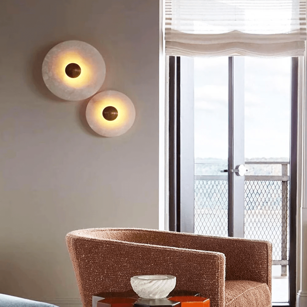 Nayra Alabaster Wall Lamp - Elegant Design with Adjustable Light Direc