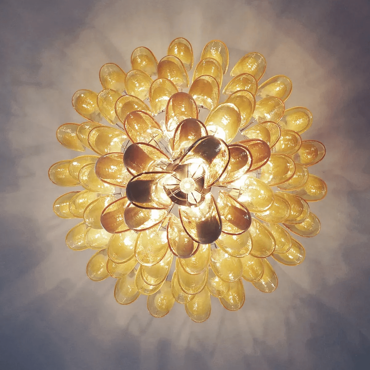 Dravina Glass Petals Pendant Lamp - Modern Design, Adjustable Height