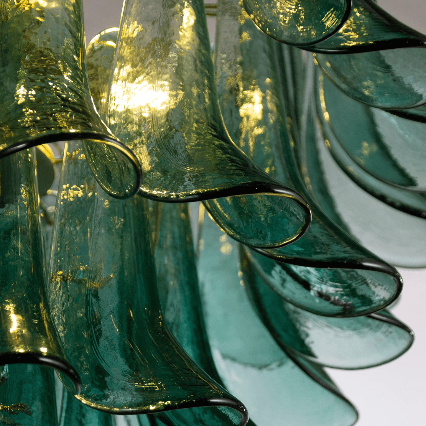 Petali Chandelier - Elegant Design with Adjustable Brightness & Energy