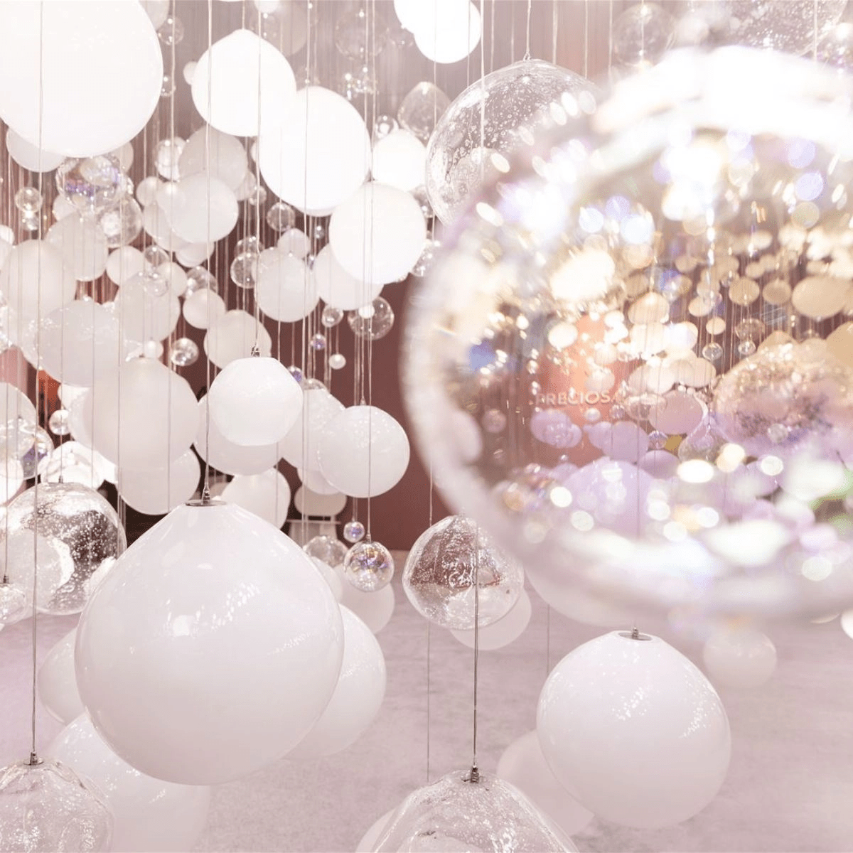 Breath of Light Customizable Chandelier with Dimmable LED and Elegant