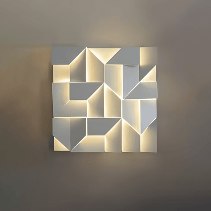 Shadows Grand Sconce - Elegant Wall Light with Adjustable Brightness