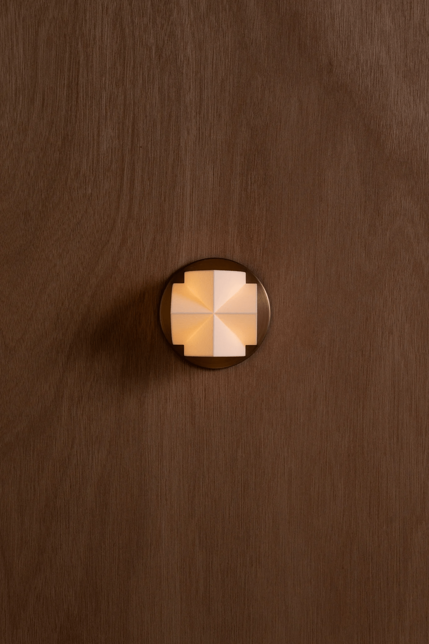 Naala Wall Sconce - Modern Design with Adjustable Brightness & Energy