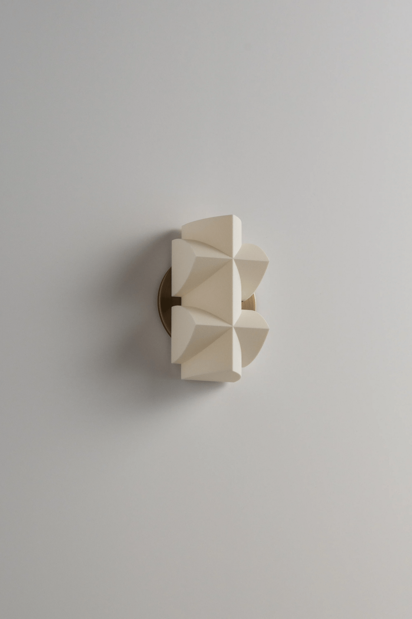 Naala Wall Sconce - Modern Design with Adjustable Brightness & Energy