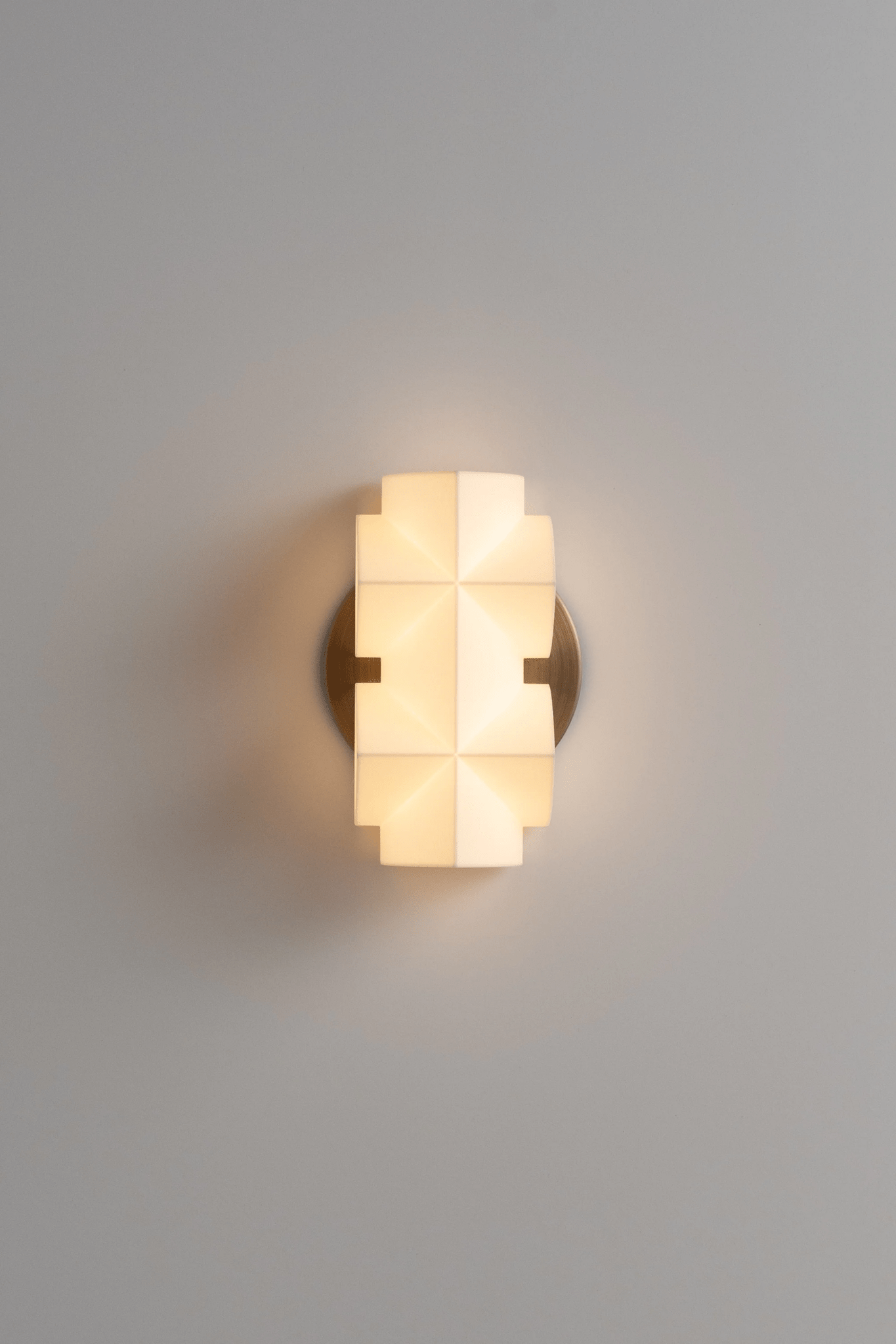 Naala Wall Sconce - Modern Design with Adjustable Brightness & Energy