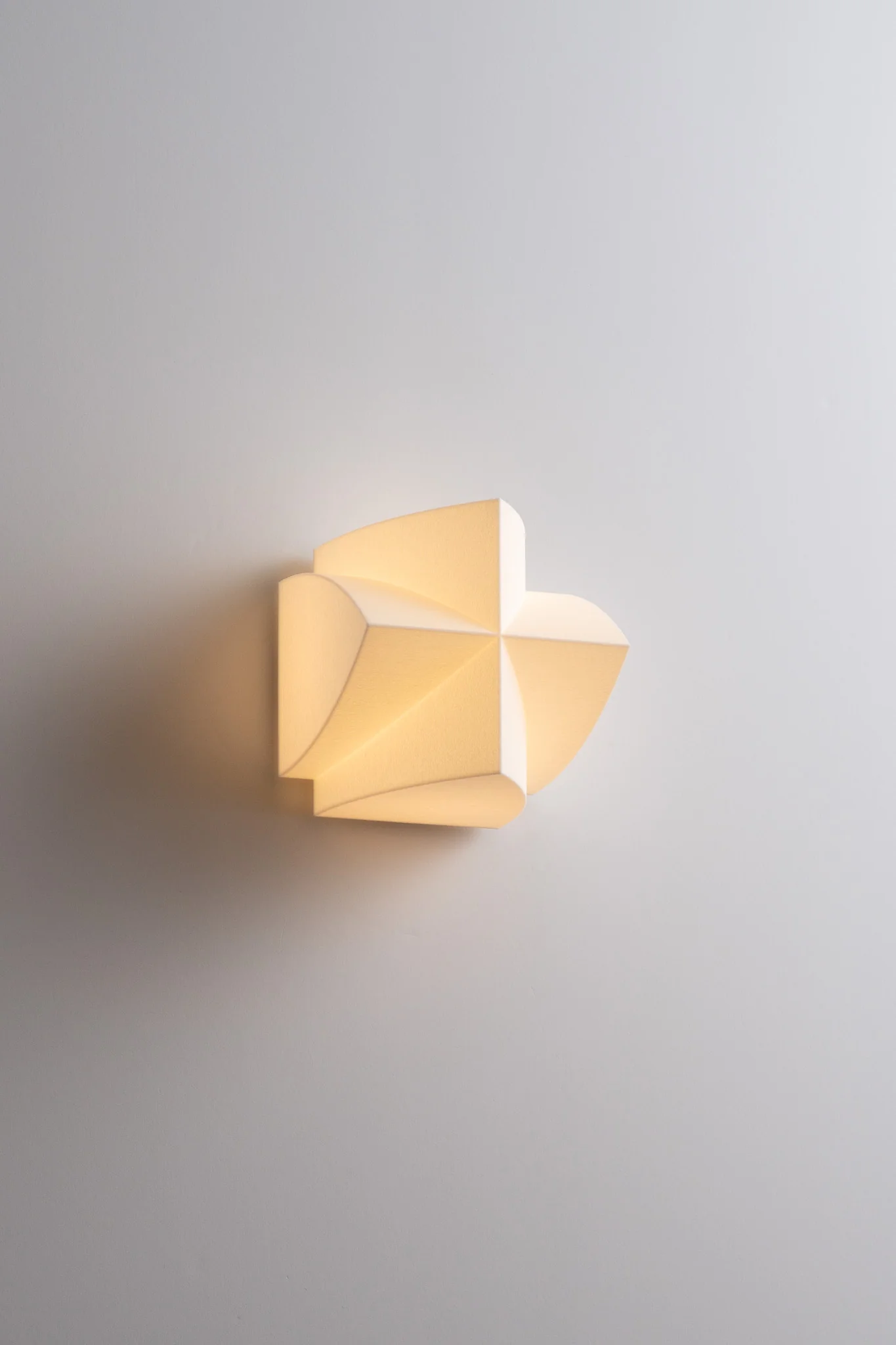 Naala Wall Sconce - Modern Design with Adjustable Brightness & Energy