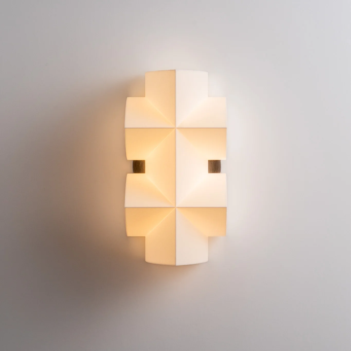 Naala Wall Sconce - Modern Design with Adjustable Brightness & Energy