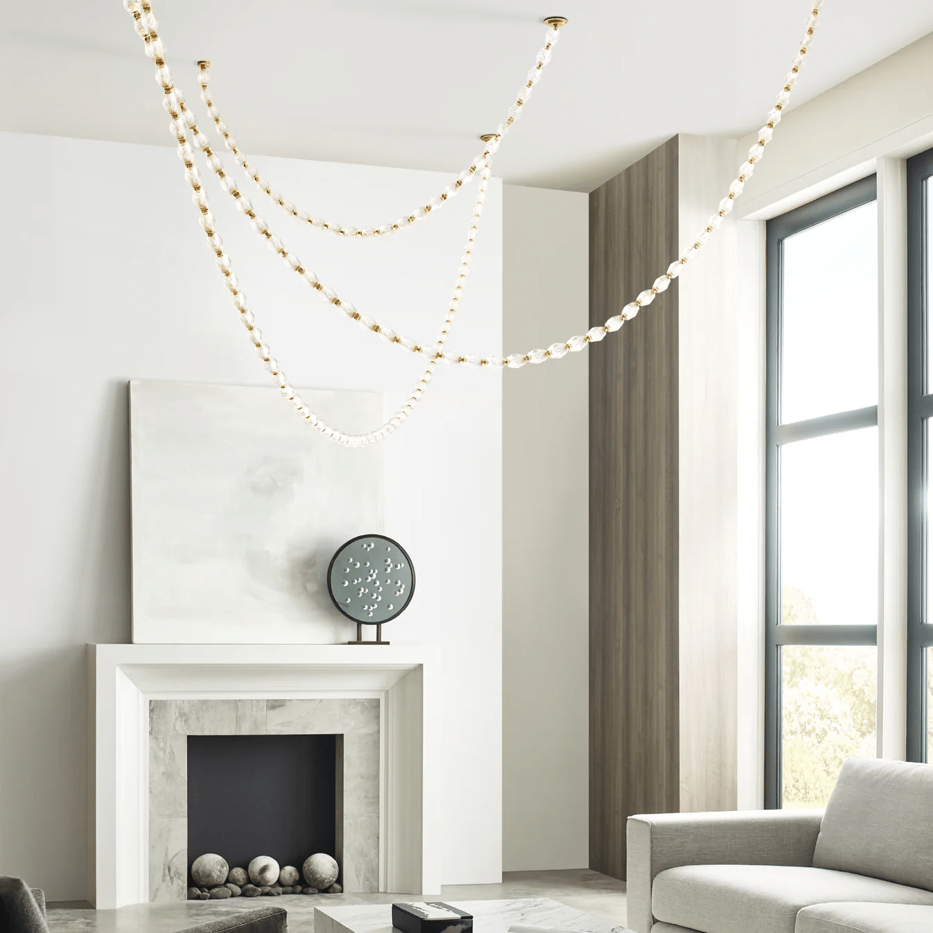 Riviere Chain Chandelier - Elegant Design, Adjustable Height, LED Comp