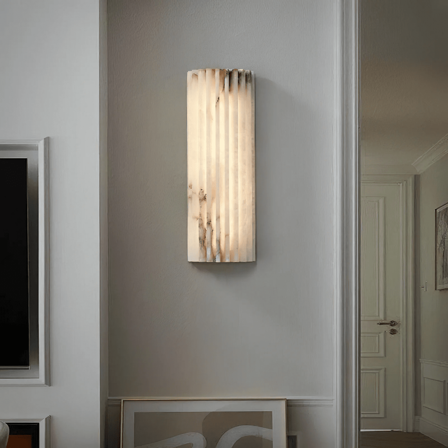 Alabaster Wall Light - Elegant Design, Adjustable Brightness