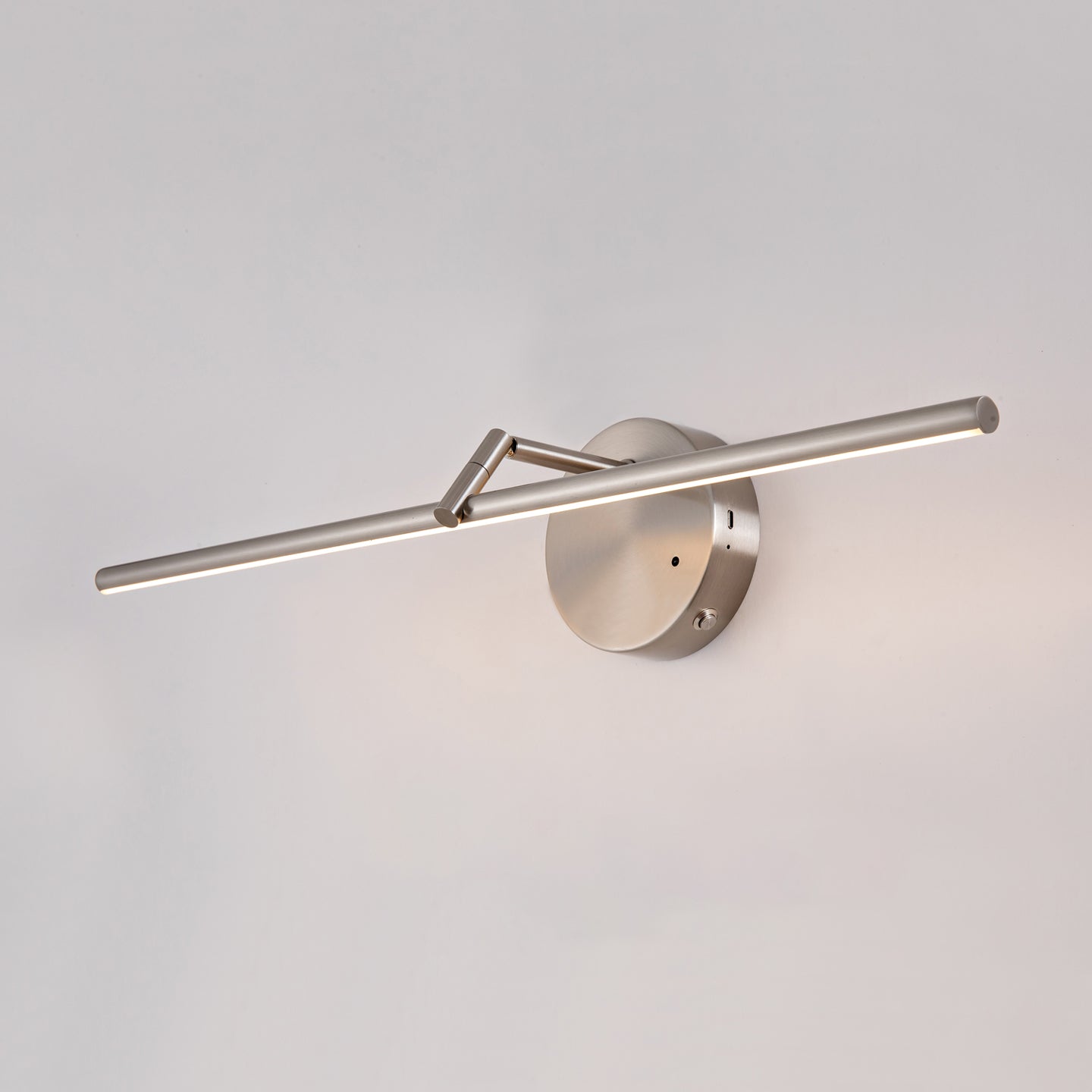 Galleria Slim Rechargeable Wall Light - Dimmable & Wireless Design