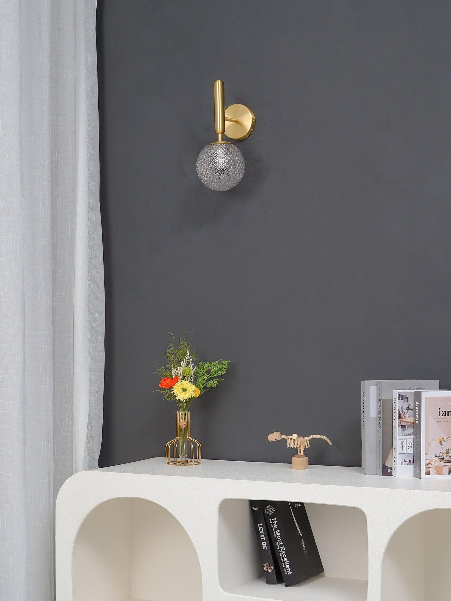 Nordica Wall Lamp - Adjustable Angle, Energy-Efficient LED Lighting