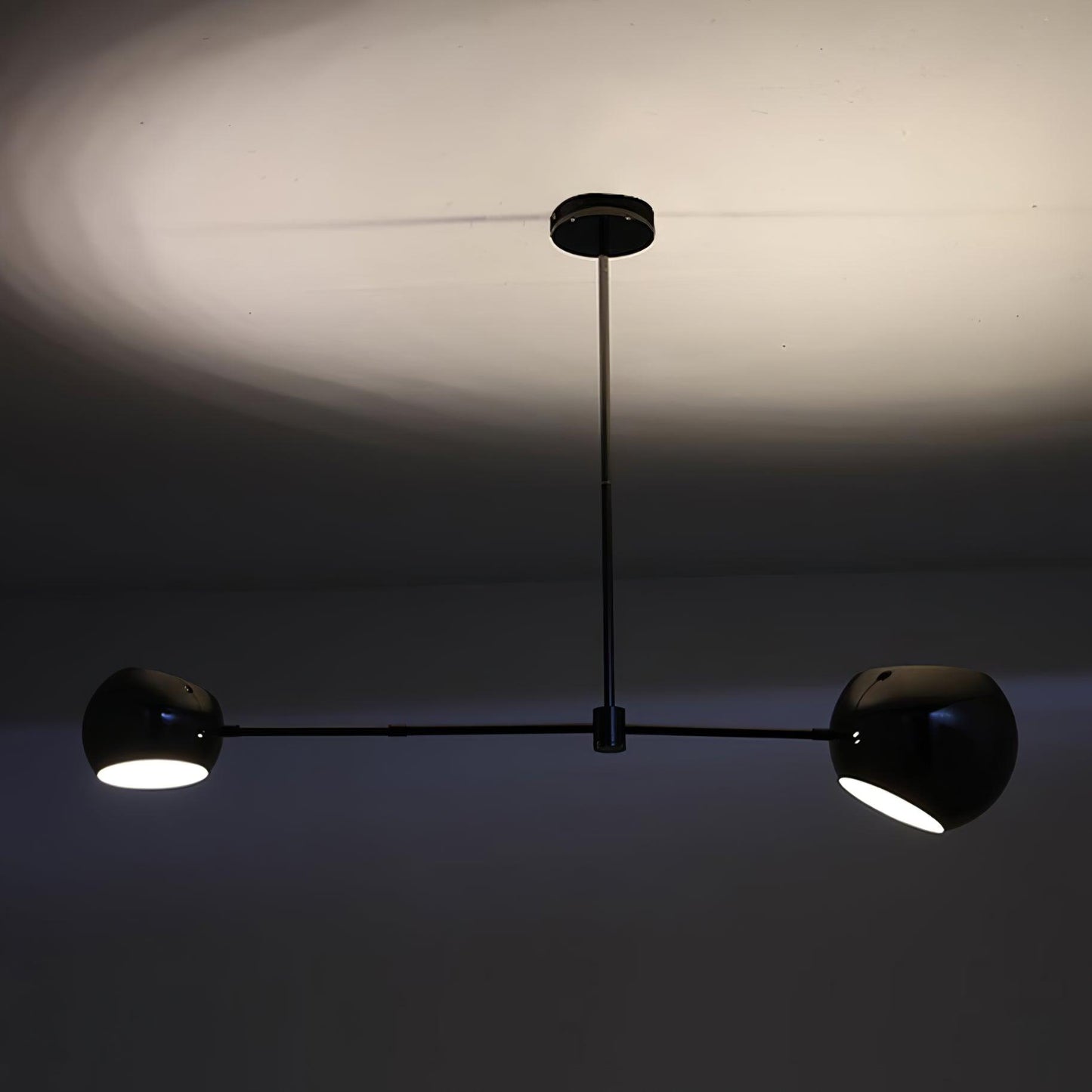 Acaba Chandelier - Elegant Lighting Fixture with Adjustable Brightness