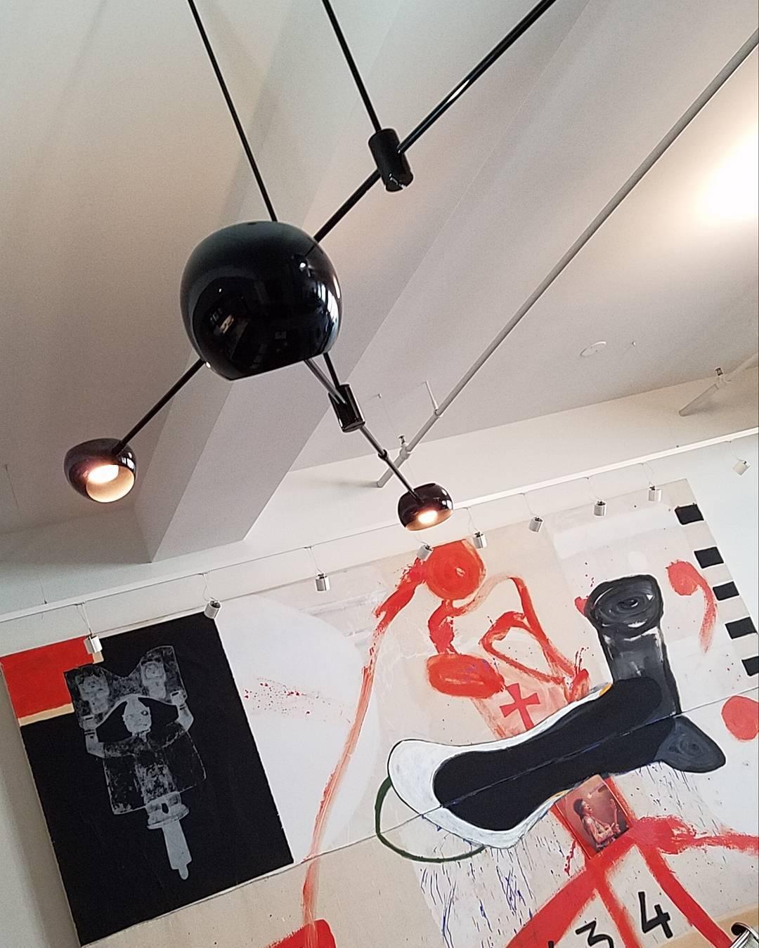 Acaba Chandelier - Elegant Lighting Fixture with Adjustable Brightness