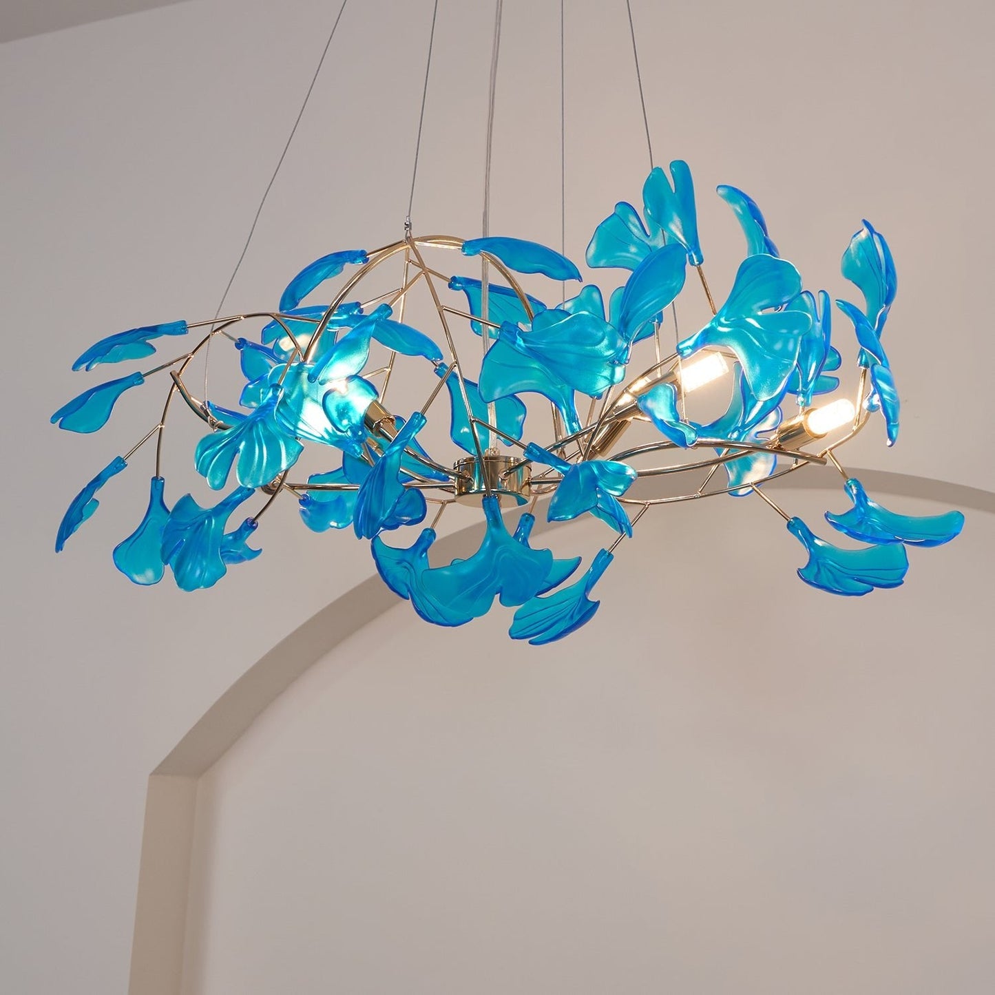 Acrylic Ginkgo Leaf Chandelier - Elegant Design with Adjustable Height