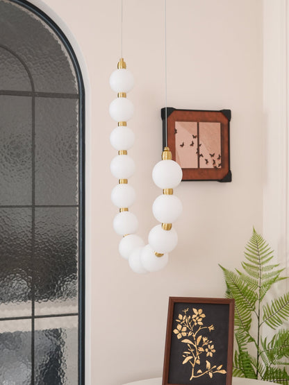Elegant Acrylic Pearl Chandelier Necklace - Lightweight & Versatile