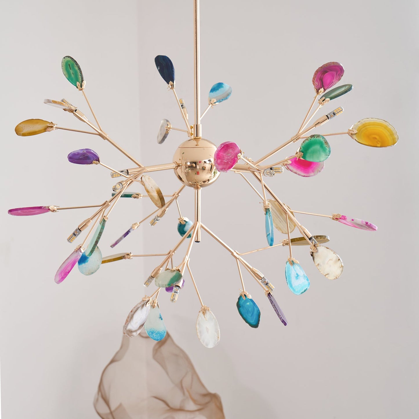 Elegant Agate Flake Chandelier with Adjustable Height & Soft Lighting