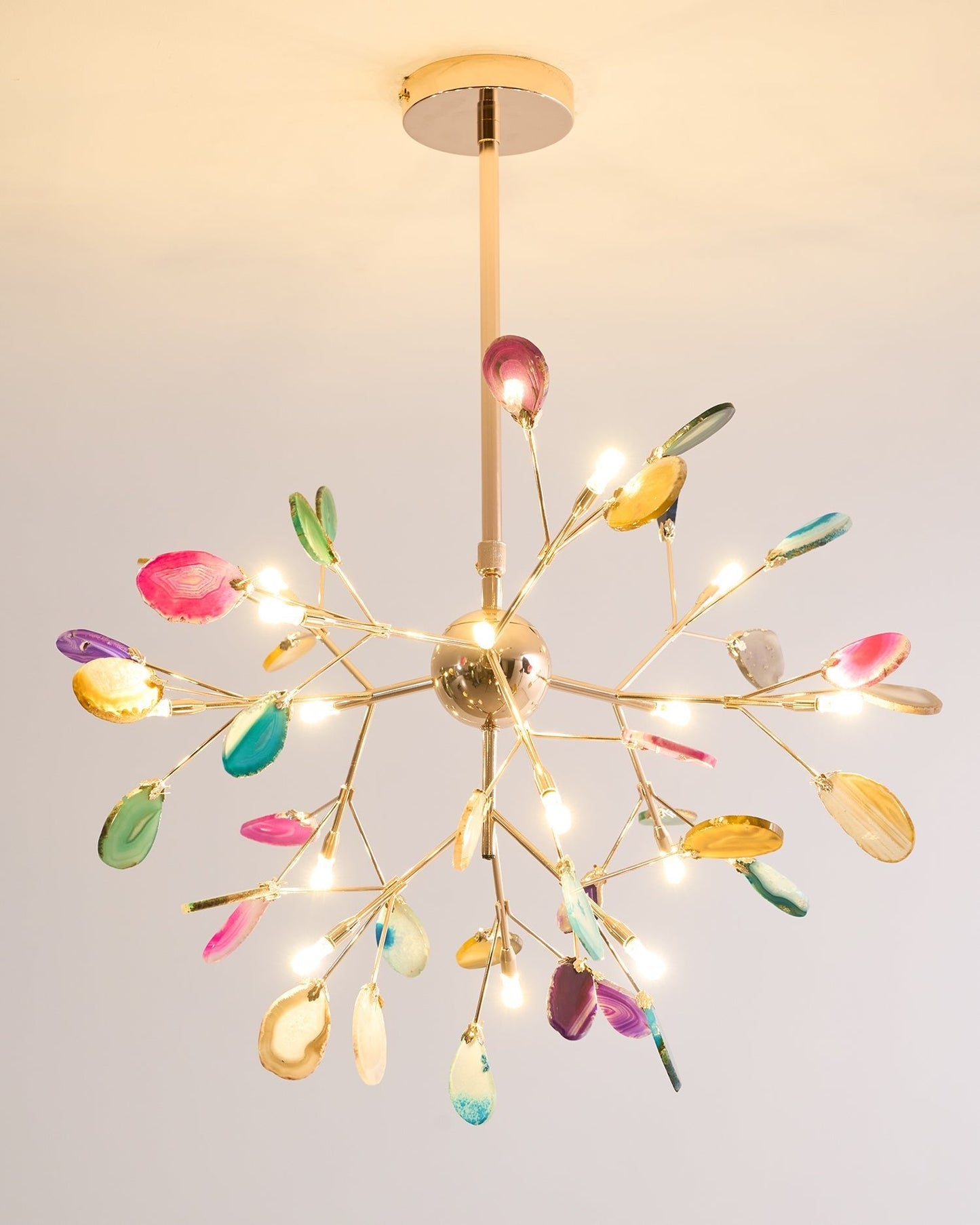 Elegant Agate Flake Chandelier with Adjustable Height & Soft Lighting