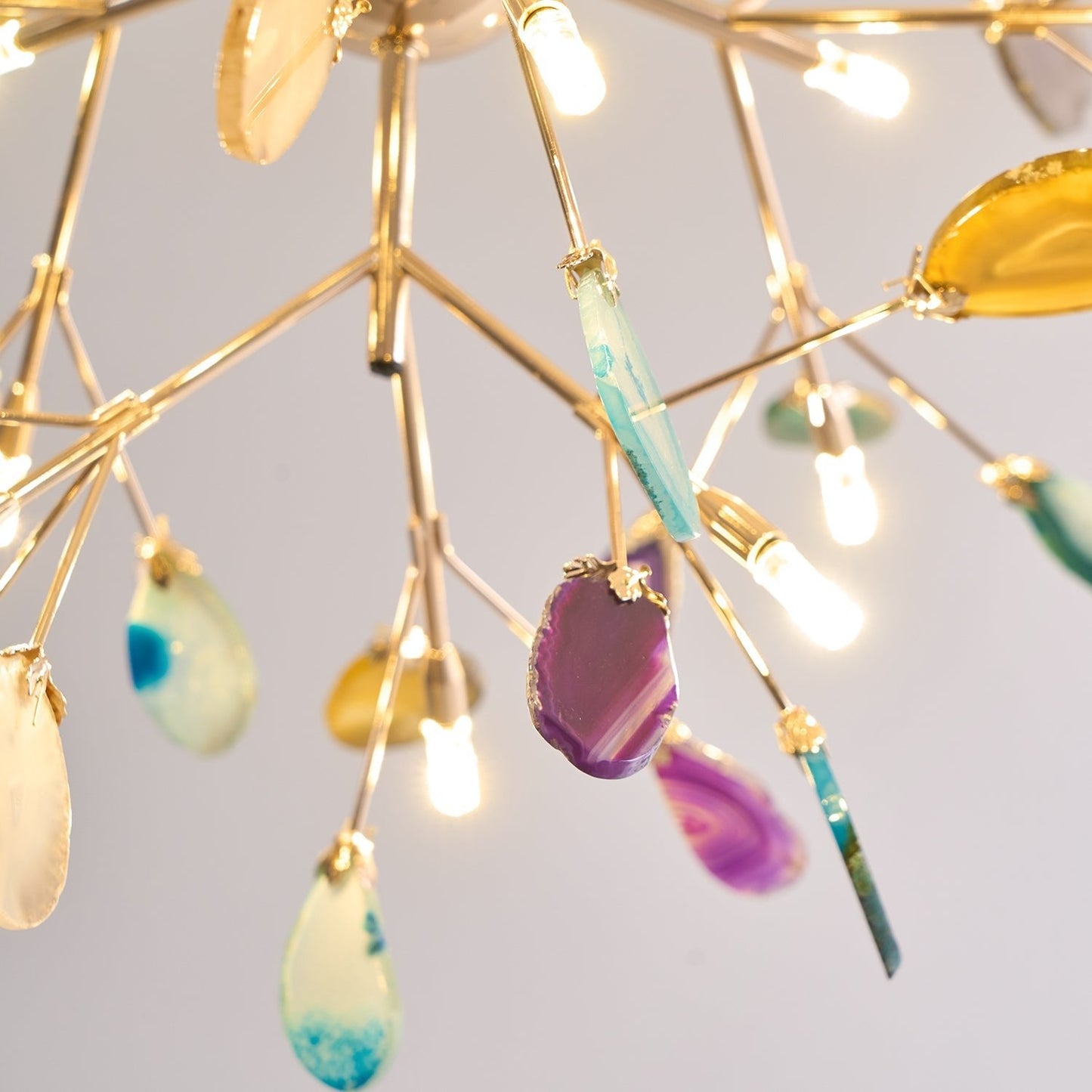Elegant Agate Flake Chandelier with Adjustable Height & Soft Lighting