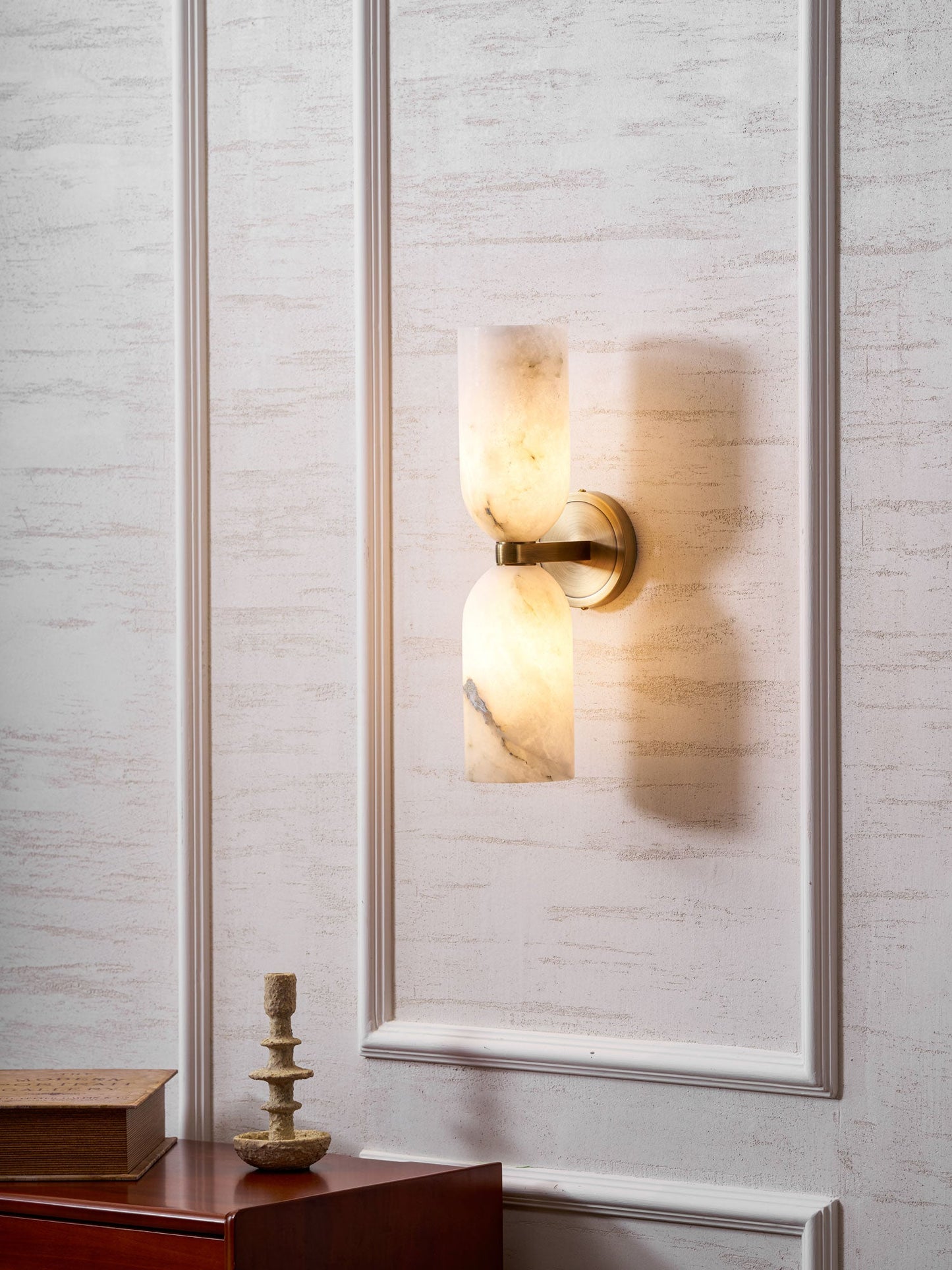 Alabaster Nexus Wall Sconce - Elegant Design with Adjustable Brightnes