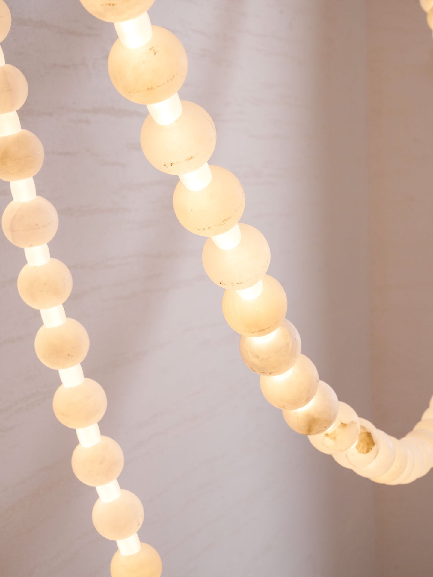 Elegant Alabaster Pearl Chandelier Necklace with Adjustable Length