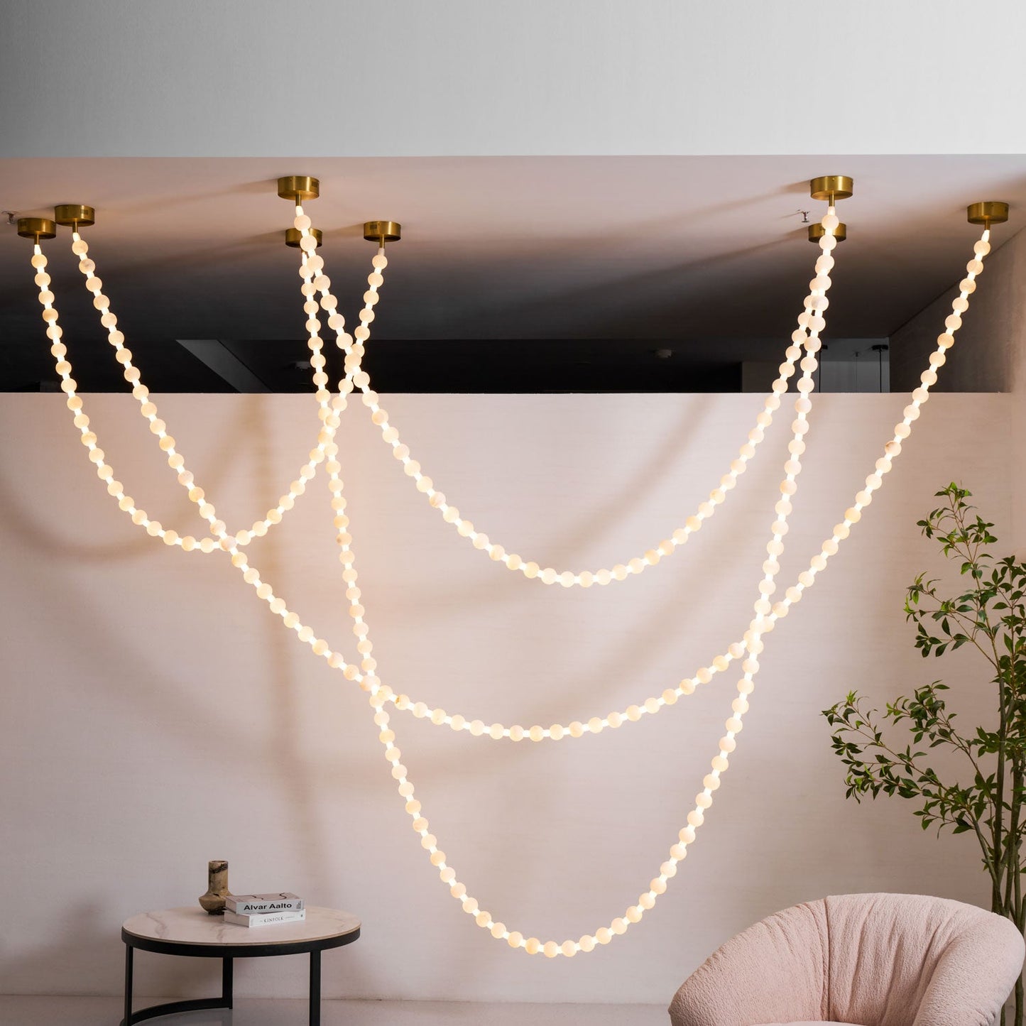 Elegant Alabaster Pearl Chandelier Necklace with Adjustable Length