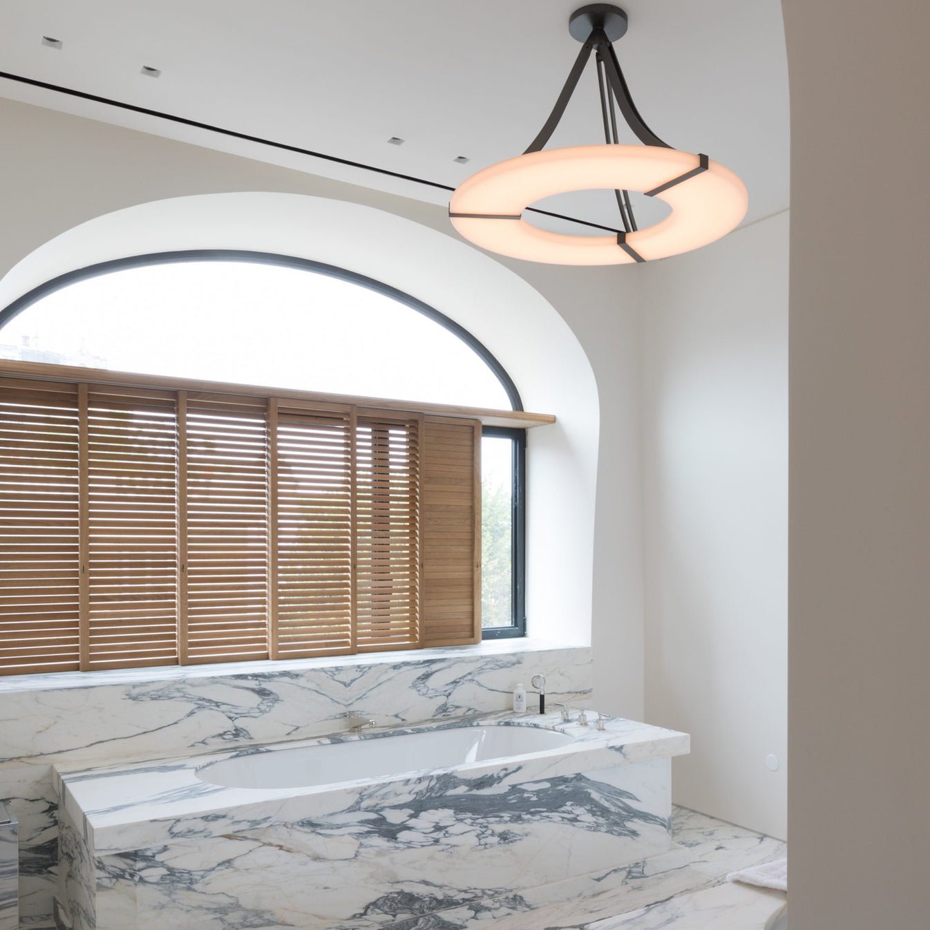 Alabaster Halo Pendant Light - Adjustable Height, Modern Design