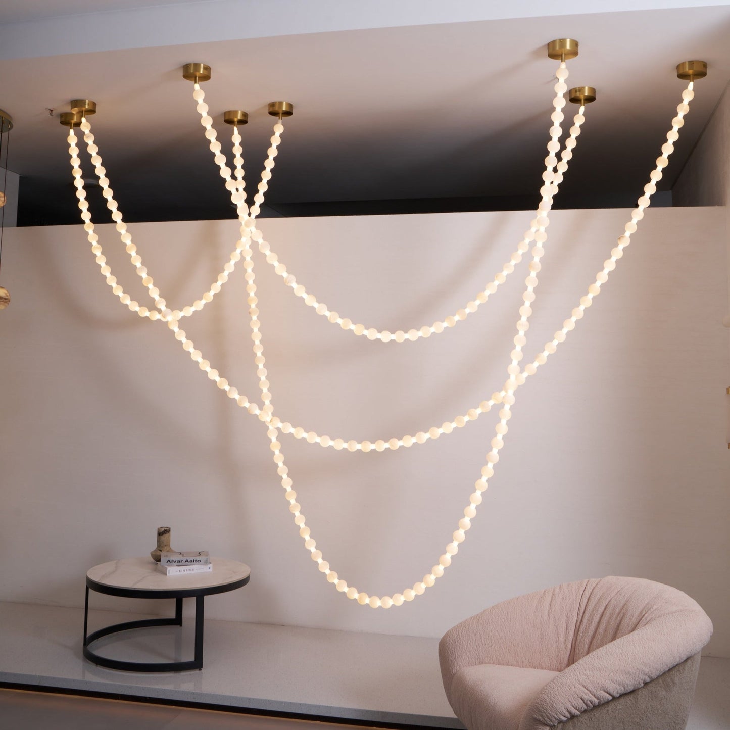 Elegant Alabaster Pearl Chandelier Necklace with Adjustable Length