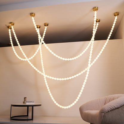 Elegant Alabaster Pearl Chandelier Necklace with Adjustable Length