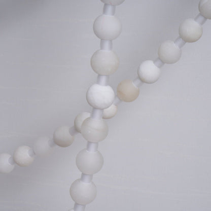Elegant Alabaster Pearl Chandelier Necklace with Adjustable Length