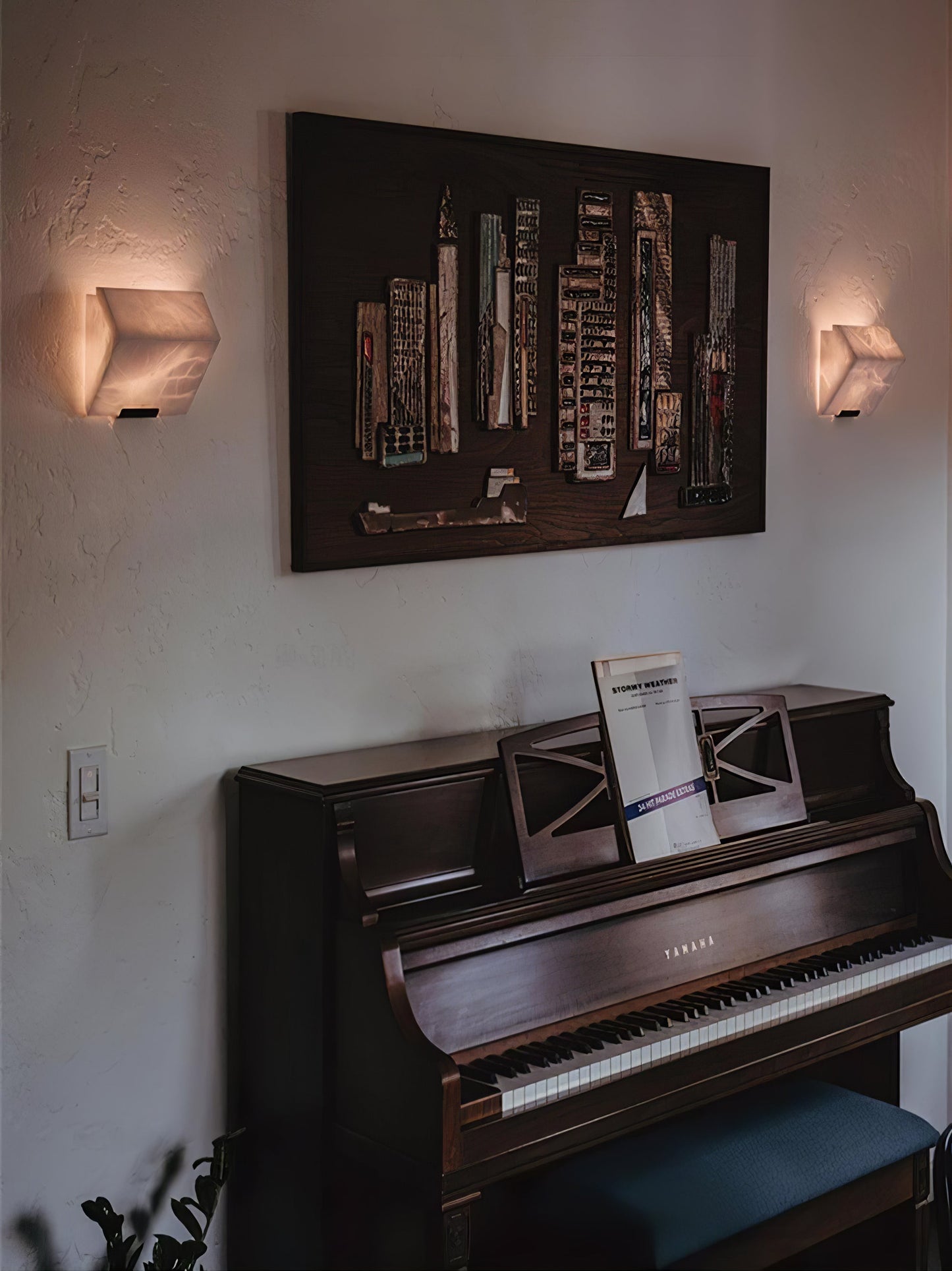 Alabaster Staircase Wall Lamp - Elegant Design, Adjustable Brightness